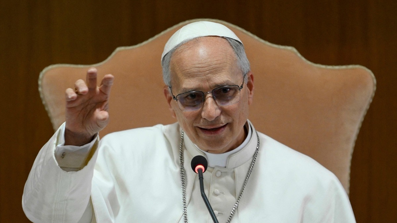 트럼프와 갈등 속 교황 형 자택에 폭발물 협박…美경찰 수사