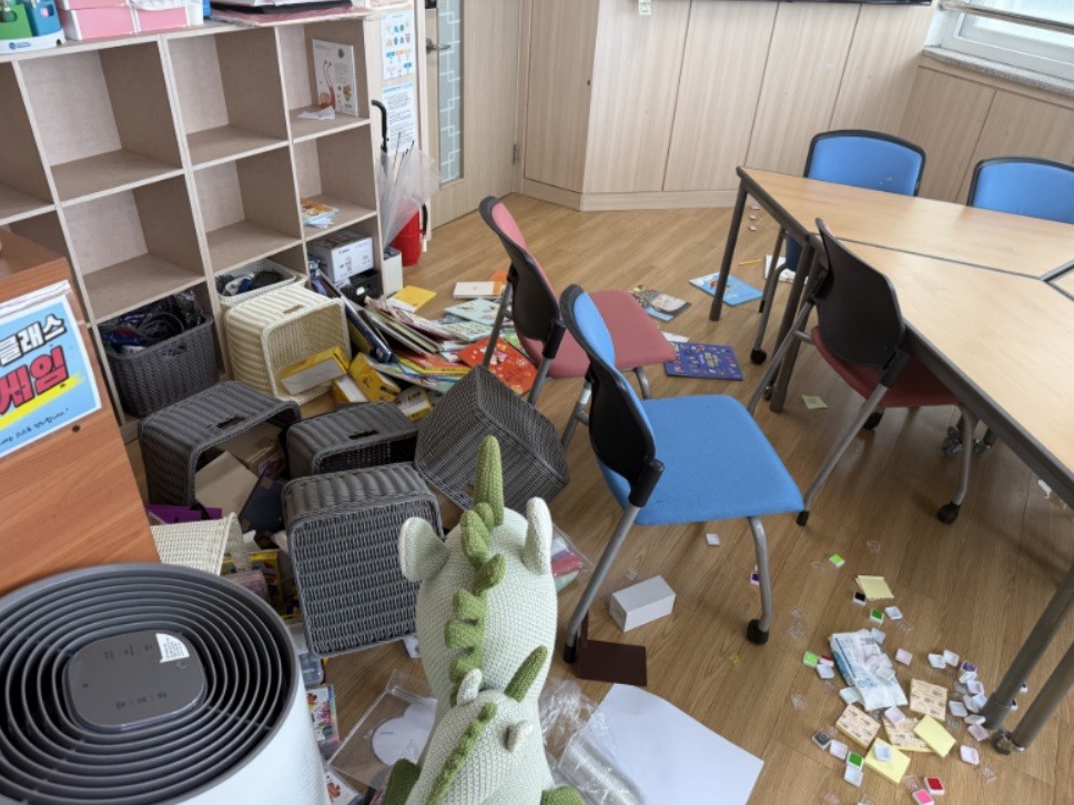 제주서 초등생이 상담교사 무차별 폭행...참담한 스승의날 제주서 초등생이 상담교사 무차별 폭행...참담한 스승의날