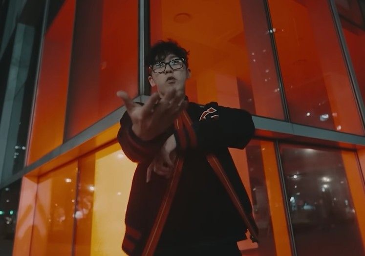 '故노무현 비하 공연' 취소된 래퍼, 재단 찾아 사과 "깊이 반성"