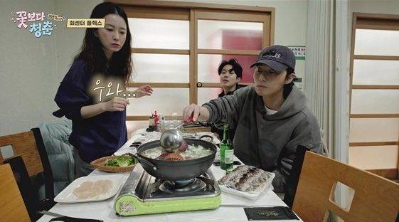 '꽃보다 청춘' 박서준, 최우식, 정유미 활약-4주 연속 1위 '꽃보다 청춘' 박서준, 최우식, 정유미 활약-4주 연속 1위