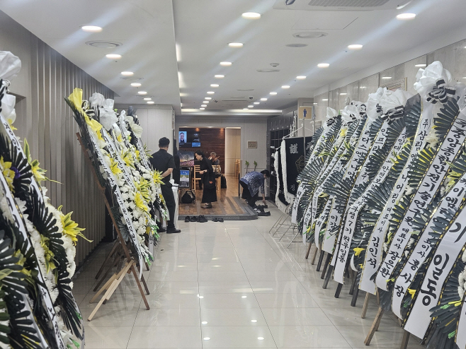 "구조물 안전 꼼꼼히 챙겼는데", "이번 공사만 끝나면 퇴직하려고 했는... "구조물 안전 꼼꼼히 챙겼는데", "이번 공사만 끝나면 퇴직하려고 했는...