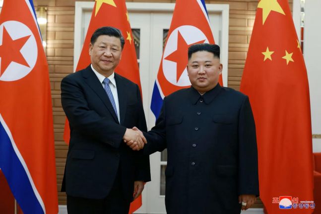 시진핑, 7년 만에 북한 국빈 방문…베이징서 평양으로 출발