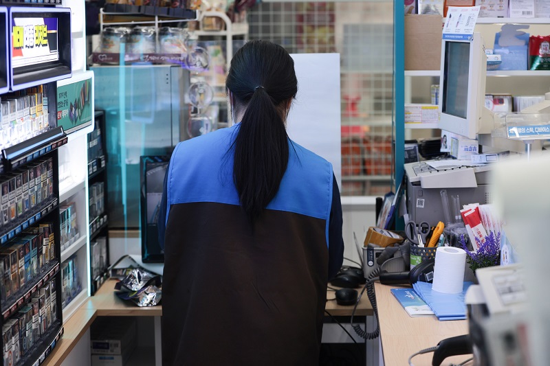 "돈 못 버는 업종은 임금 깎자?" 최저임금 차등적용론과 불평등 논쟁
