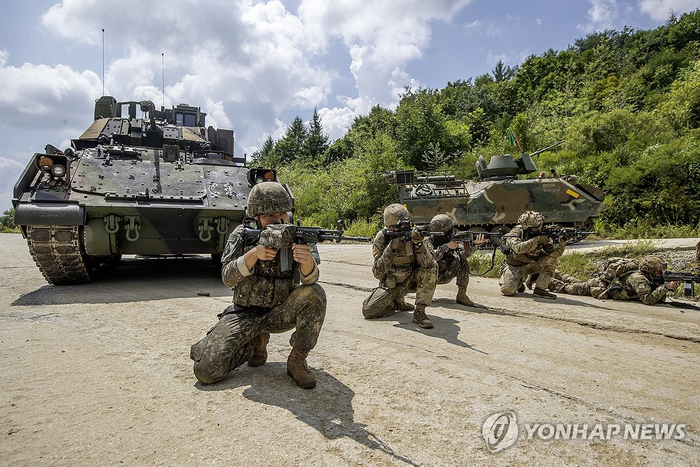 “제대하면 아반떼 뽑지 말입니다”…병장월급 ‘200만원 시대’ 軍테크