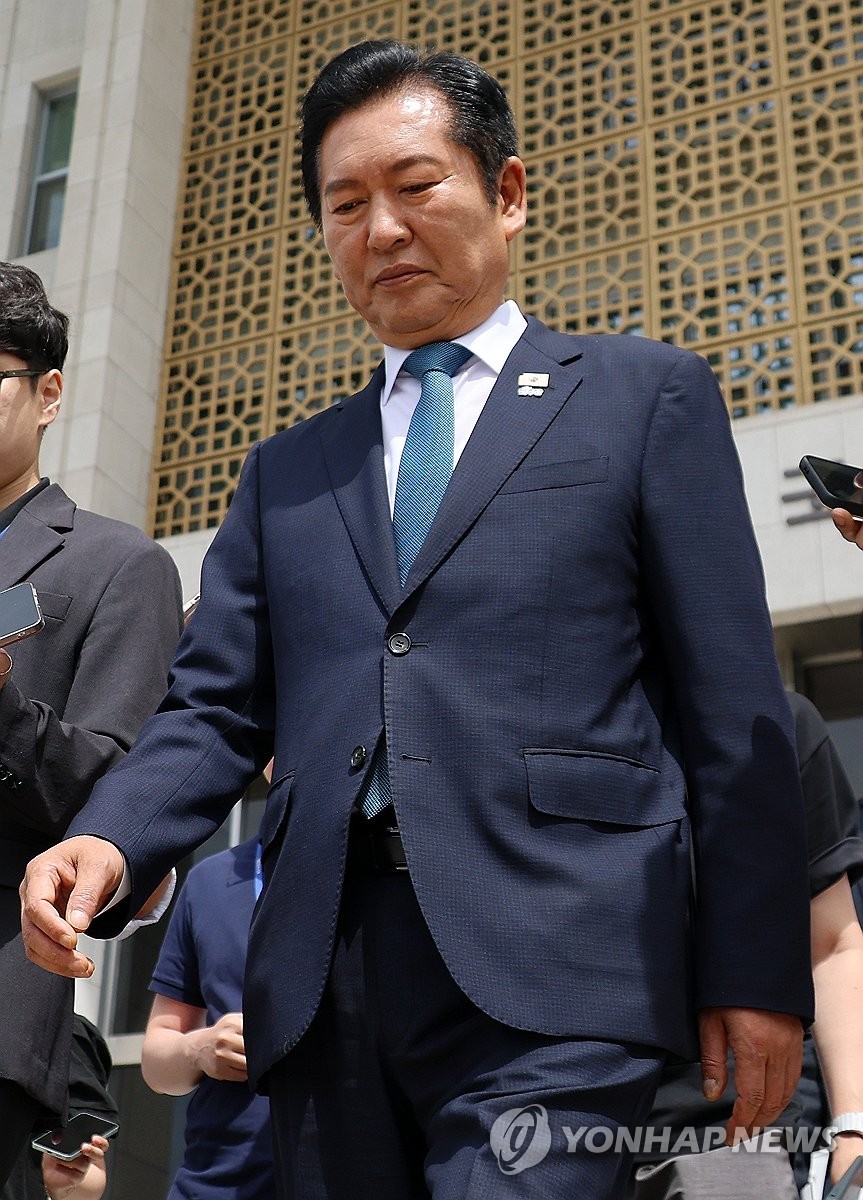 당 대표직 내려놓는 정청래