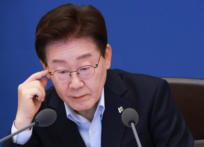 세월호 생존자 사망 소식에 이재명 대통령 “참담한 마음… 책임 다하겠다” 세월호 생존자 사망 소식에 이재명 대통령 “참담한 마음… 책임 다하겠다”