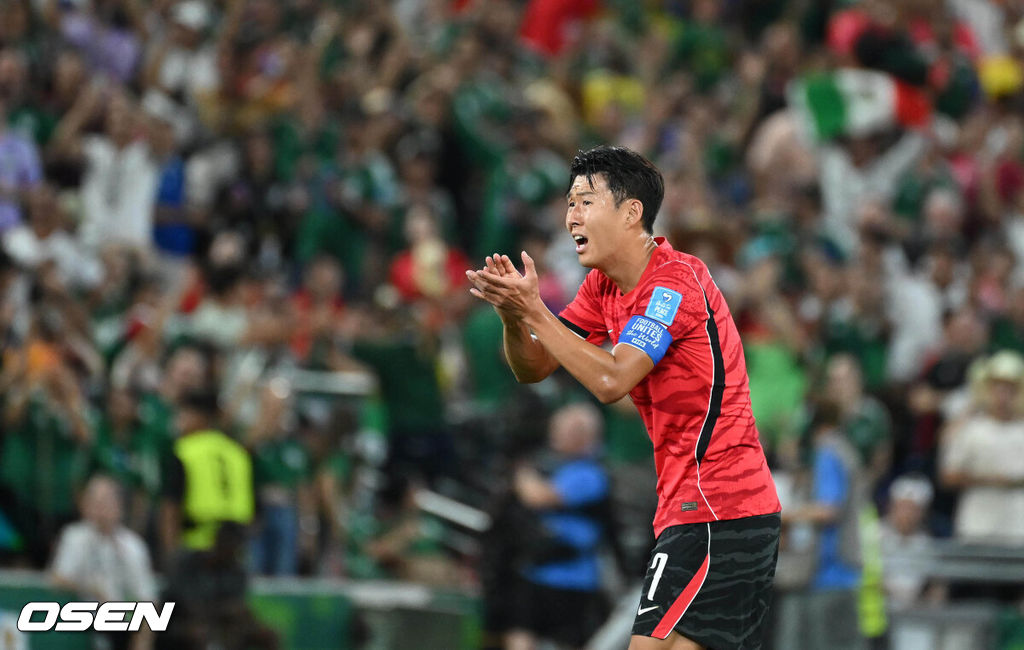 '유효슈팅도 없었다' 홍명보호 최악의 졸전, 자력 32강 놓쳤다 [대한민...