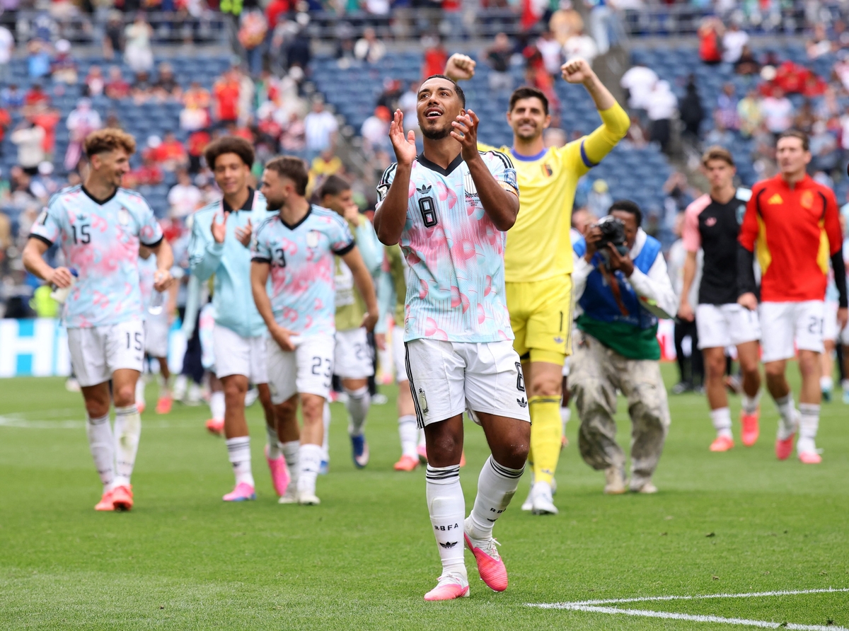 0-2서 막판 2골로 기사회생, 연장 PK로 16강 기적 쓴 벨기에