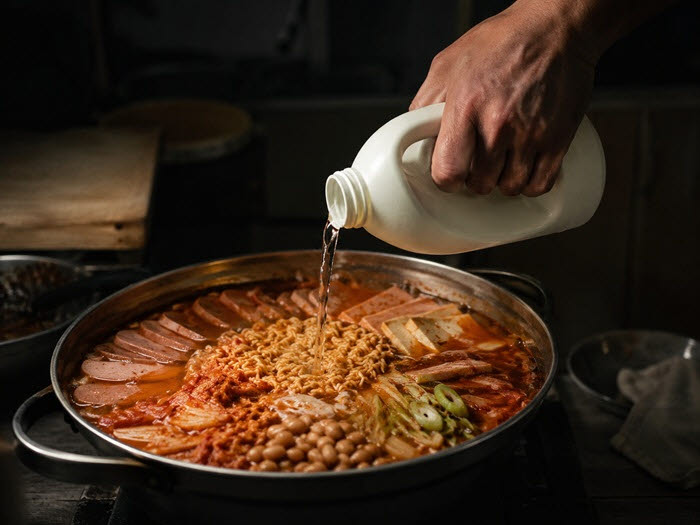 “왜 이렇게 속 아프지?” 아내 찌개에 락스 탄 남편, 이유도 끔찍
