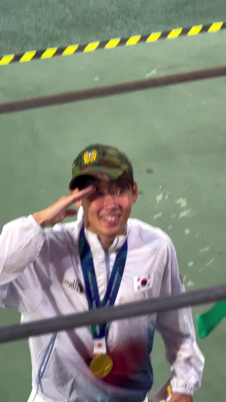1. 박승수 전역모 세레머니 게시 배경과 내용 1. 박승수 전역모 세레머니 게시 배경과 내용